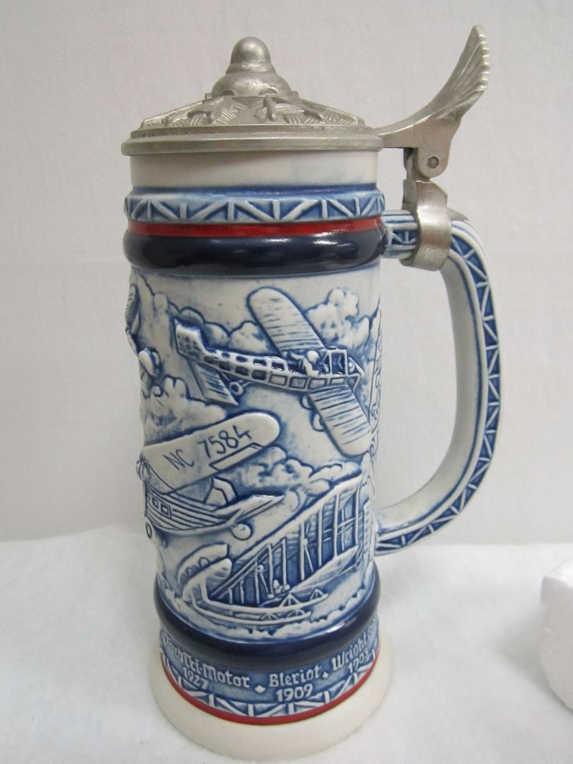 AVON 1981 CERAMIC FLYING CLASSIC AVIATION BEER STEIN 47629 MADE IN