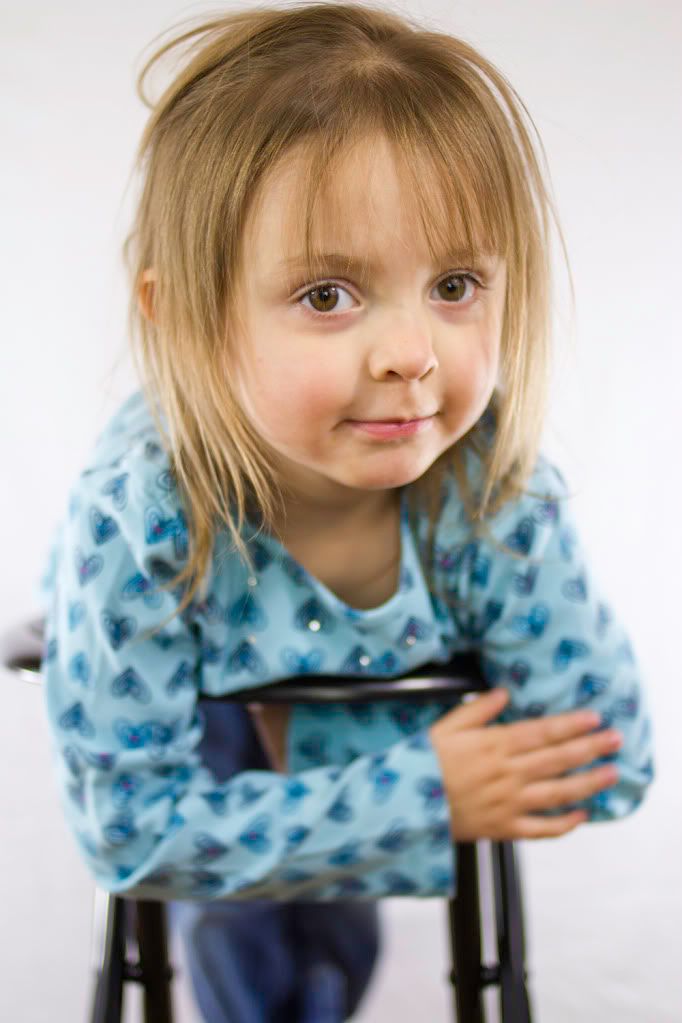 IMAGE: http://i30.photobucket.com/albums/c303/winters19/Photography/sophie.jpg