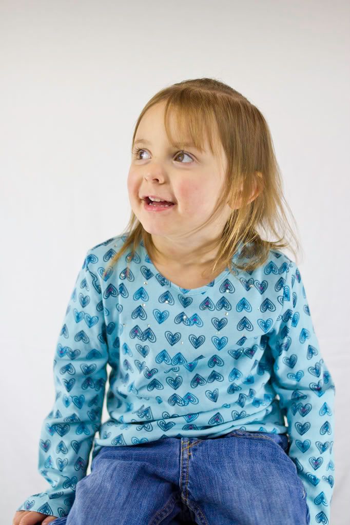 IMAGE: http://i30.photobucket.com/albums/c303/winters19/Photography/sophie2.jpg