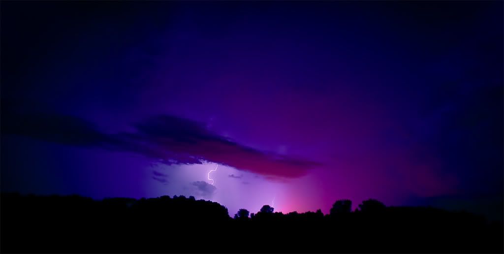 IMAGE: http://i30.photobucket.com/albums/c303/winters19/lightinigraw3.jpg