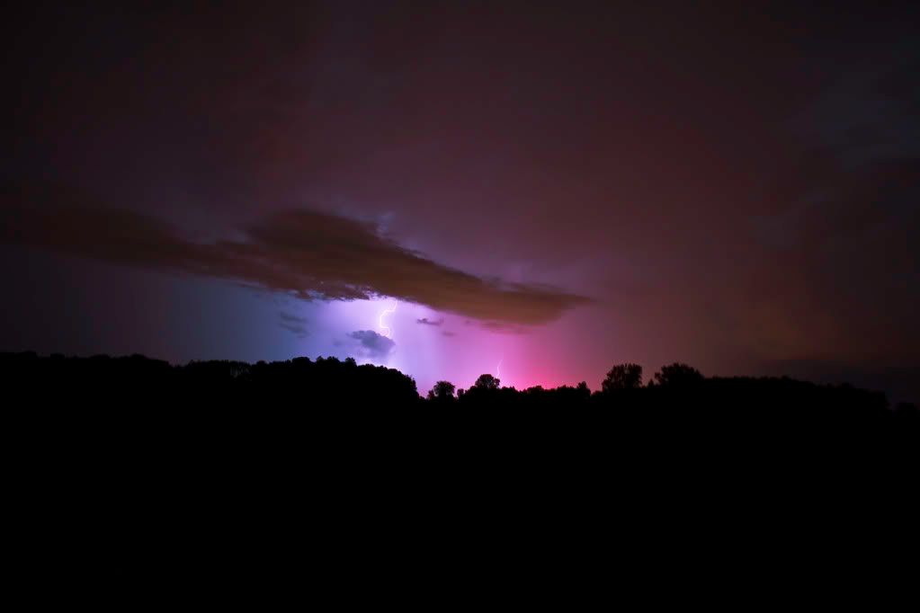 IMAGE: http://i30.photobucket.com/albums/c303/winters19/lightningraw.jpg