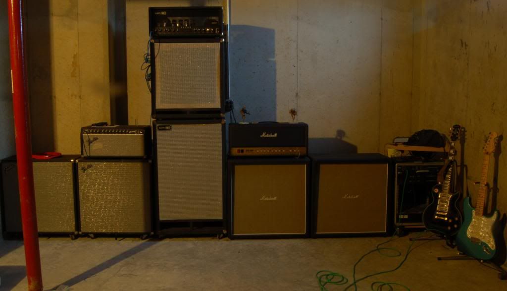 GuitarRoom_zpsd0a81a30.jpg