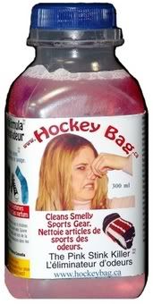 http://i30.photobucket.com/albums/c306/JackieChiles/hockey-bag-bottle.jpg