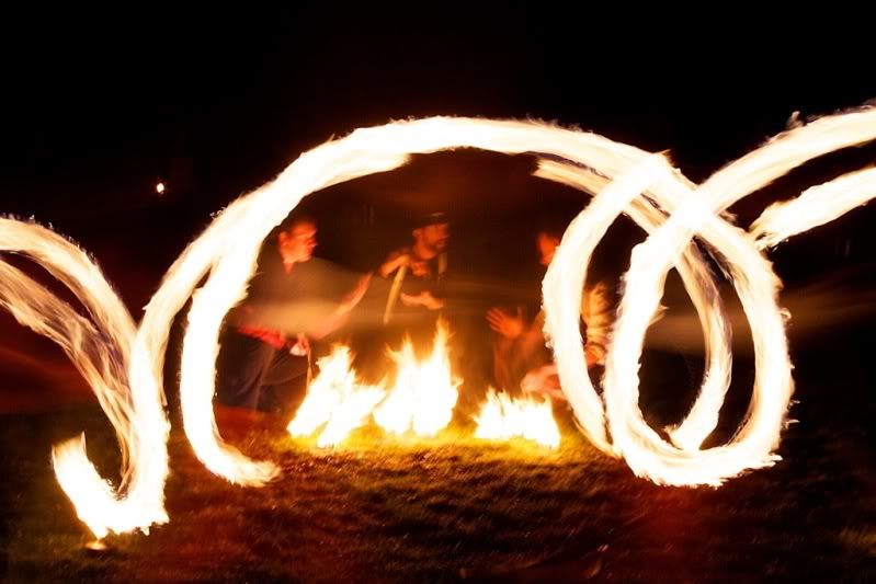 IMAGE: http://i30.photobucket.com/albums/c307/hawaiibg/2012/LightWaterDrums/file-9.jpg