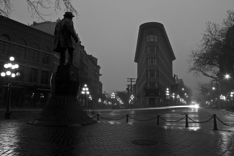 IMAGE: http://i30.photobucket.com/albums/c307/hawaiibg/2013/Jan/file_zpsaaad090c.jpg