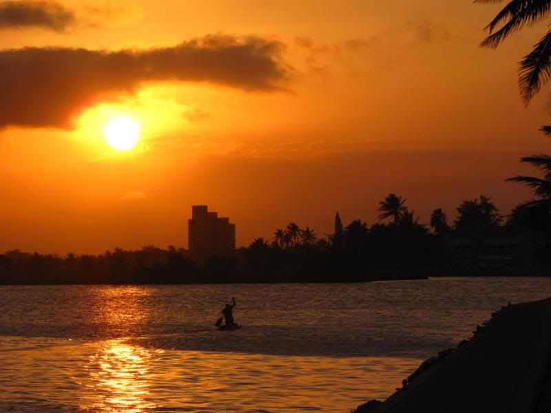 IMAGE: http://i30.photobucket.com/albums/c307/hawaiibg/Cuba/IMG_0938.jpg