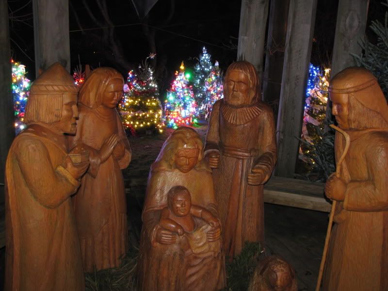 IMAGE: http://i30.photobucket.com/albums/c307/hawaiibg/Dec/IMG_0358.jpg