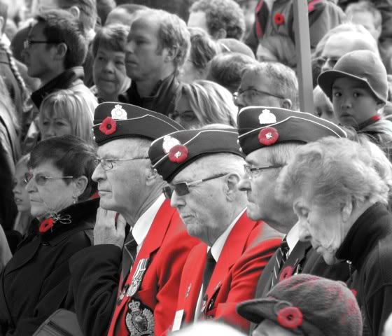 IMAGE: http://i30.photobucket.com/albums/c307/hawaiibg/Remebrance%20Day%2009/file.jpg