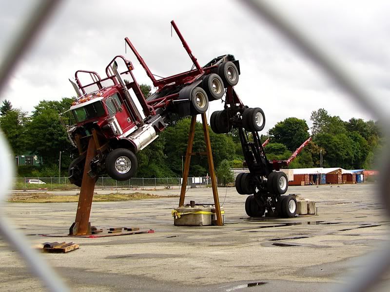 IMAGE: http://i30.photobucket.com/albums/c307/hawaiibg/Sept%202011/file-41.jpg