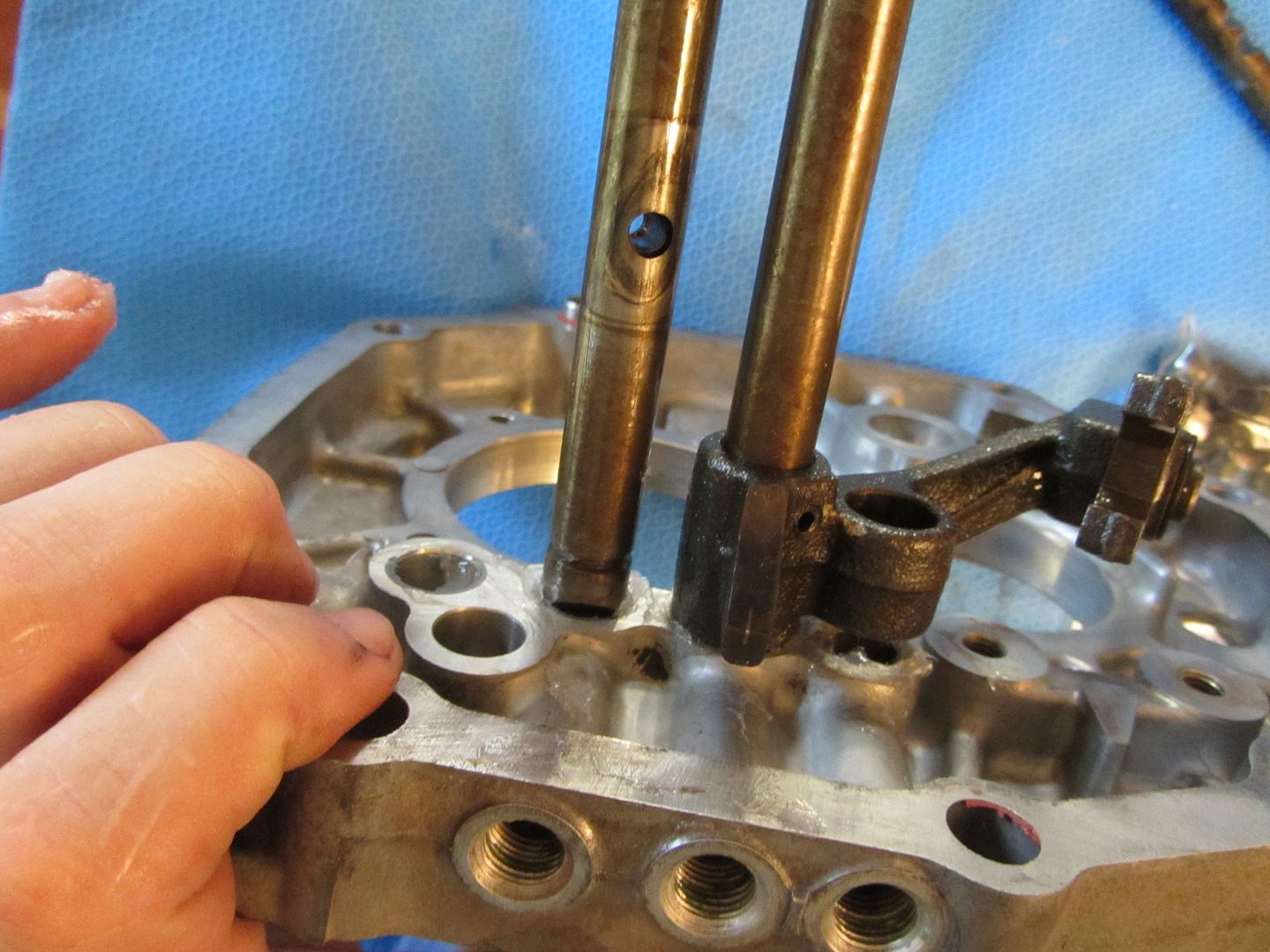 AX 15 Interlock pins/plugs and shift rail photo tutorial