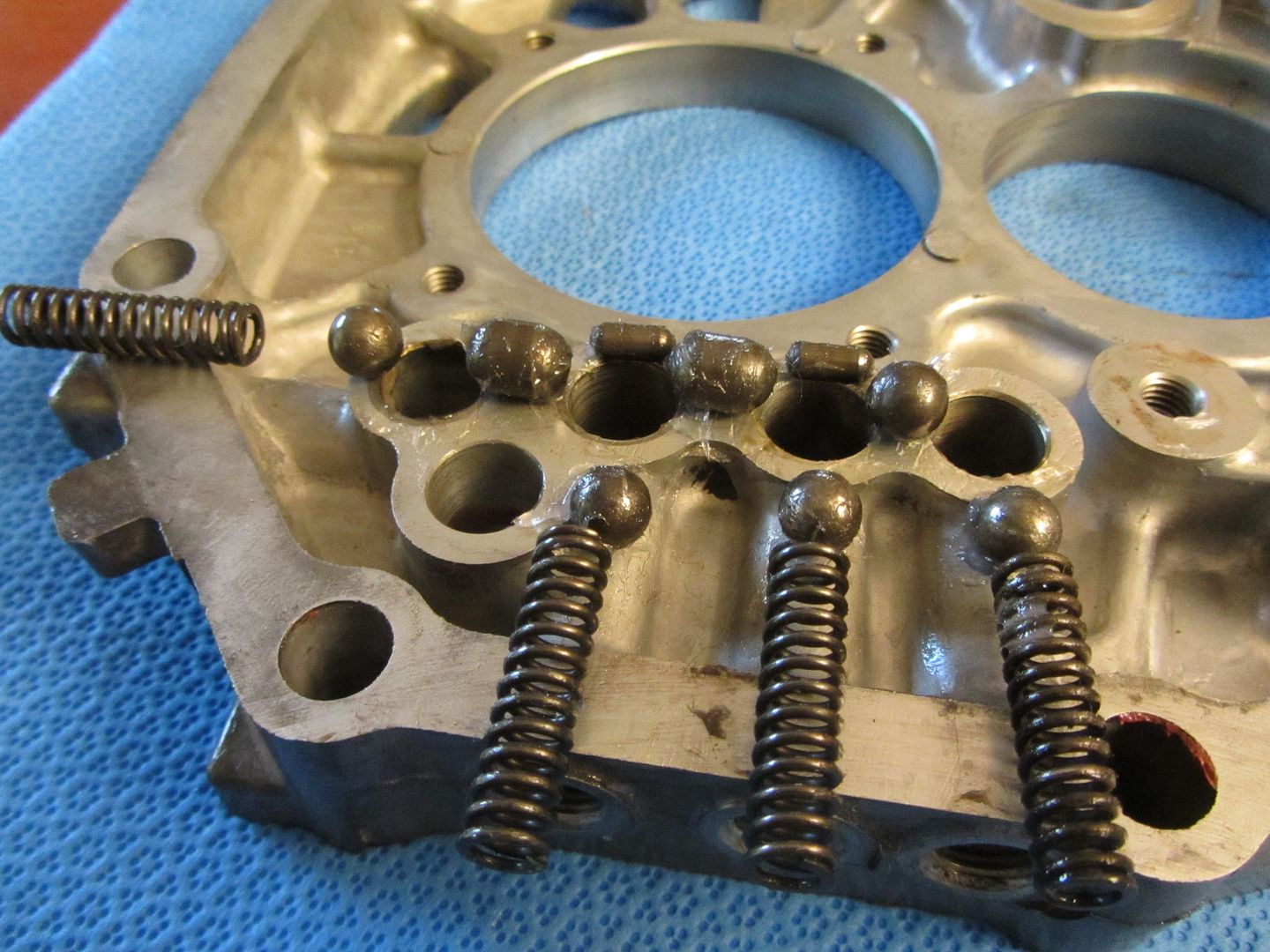 AX 15 Interlock pins/plugs and shift rail photo tutorial