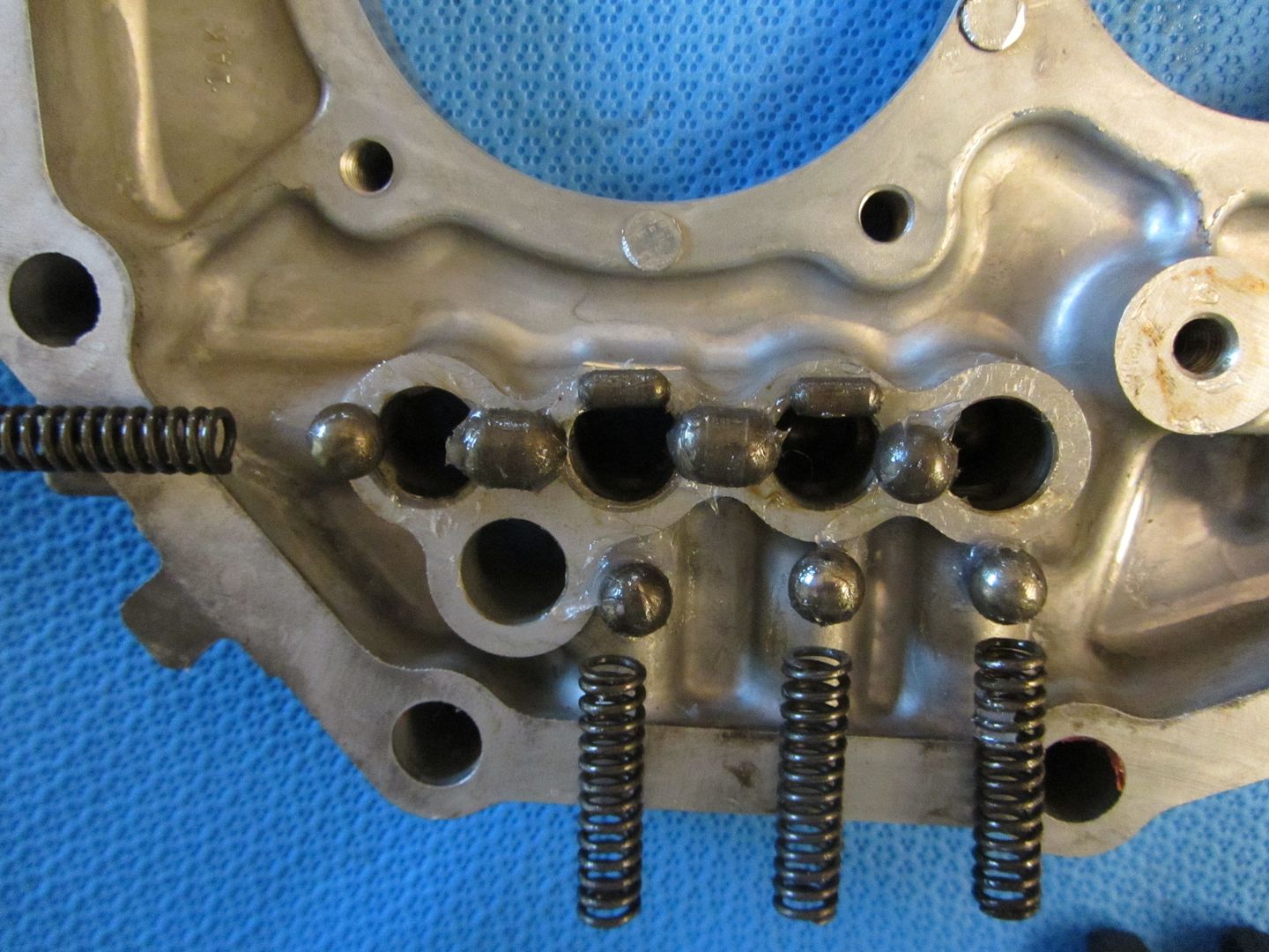 AX 15 Interlock pins/plugs and shift rail photo tutorial