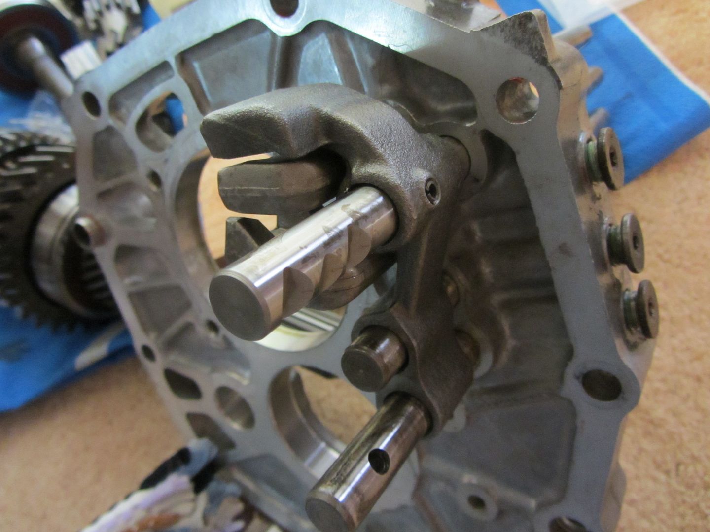 AX 15 Interlock pins/plugs and shift rail photo tutorial