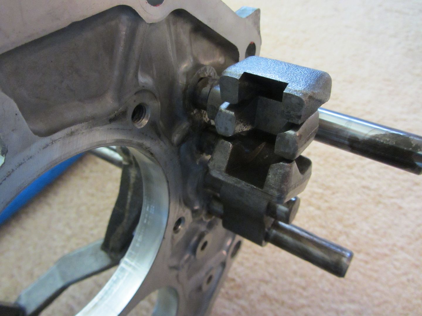 AX 15 Interlock pins/plugs and shift rail photo tutorial