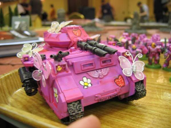 http://i30.photobucket.com/albums/c318/mrelzebub/pink-warhammer40-tank.jpg