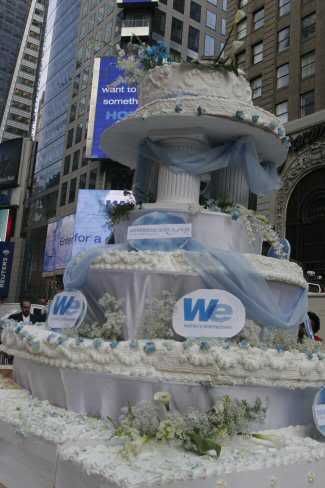 Bridezillas Time Square Wedding Cake