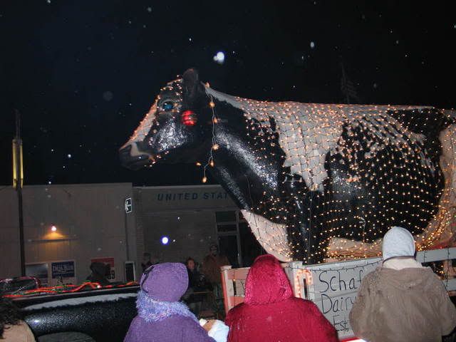 even in dairy country the cows do come home this float was from the schafer familys dairy just outside of ida lyle and family have been in the parade - Christmas In Ida even in dairy country the cows do come home this float was from the schafer familys dairy just outside of ida lyle and family have been in the parade - Christmas In Ida