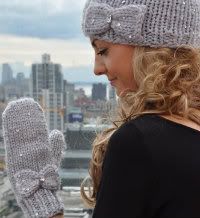 "Snow Princess" Sequin Hat and Mitten Set with Bow Detail and iPhone Compatibility Knitting Pattern