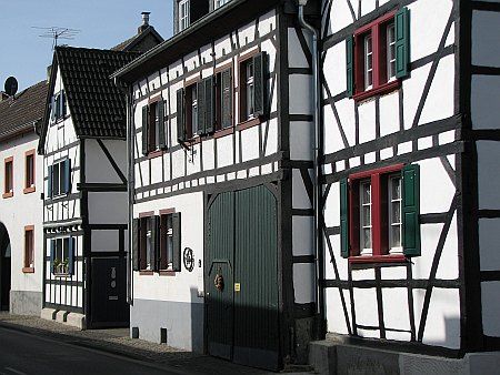 Houses Iversheim photo 02-Fachwerkhaeuser_Iversheim_zps83108083.jpg