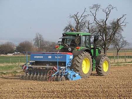 Farm Tractor near Boelingen photo 42-Traktor_Boelingen_zps998c8724.jpg