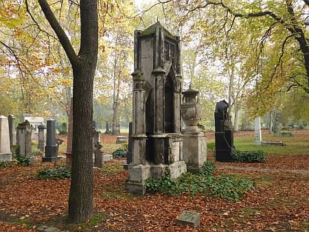Budapest photo 359-Friedhof_Budapest_zps4cef081b.jpg