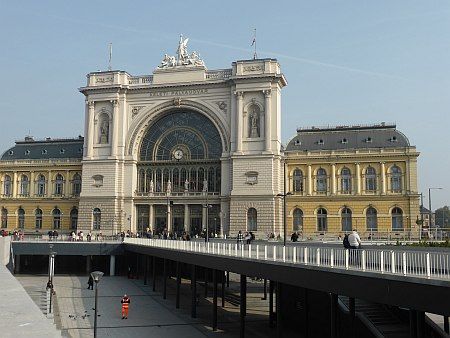  photo 374-Bahnhof_Budapest_zpse267e8c2.jpg
