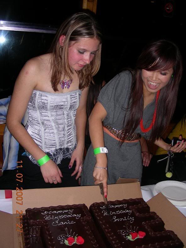 Photo Sharing and Video Hosting at Photobucket