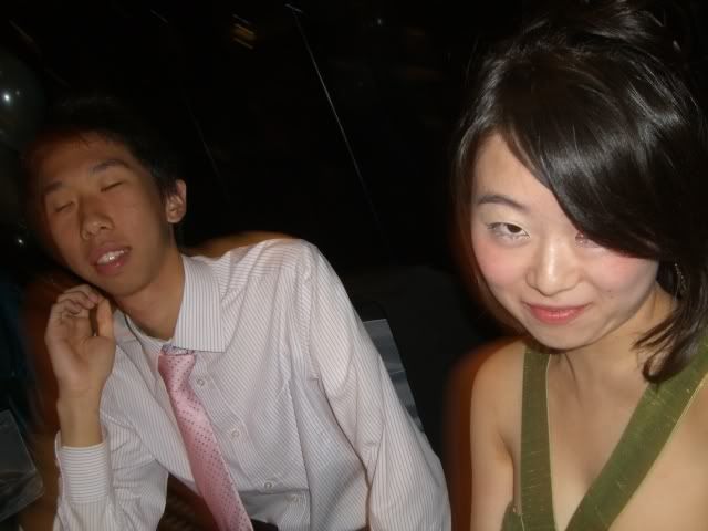 This is hilarious. Erina's horny look and Martin face displays pleasure received. HMPHS I WONDER WHAT HAPPENED ....! HAHAHAHA