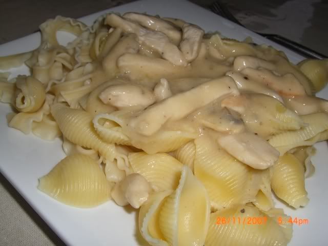 Cabonara fettuchini and shells with chicken fillet and mushroom!
