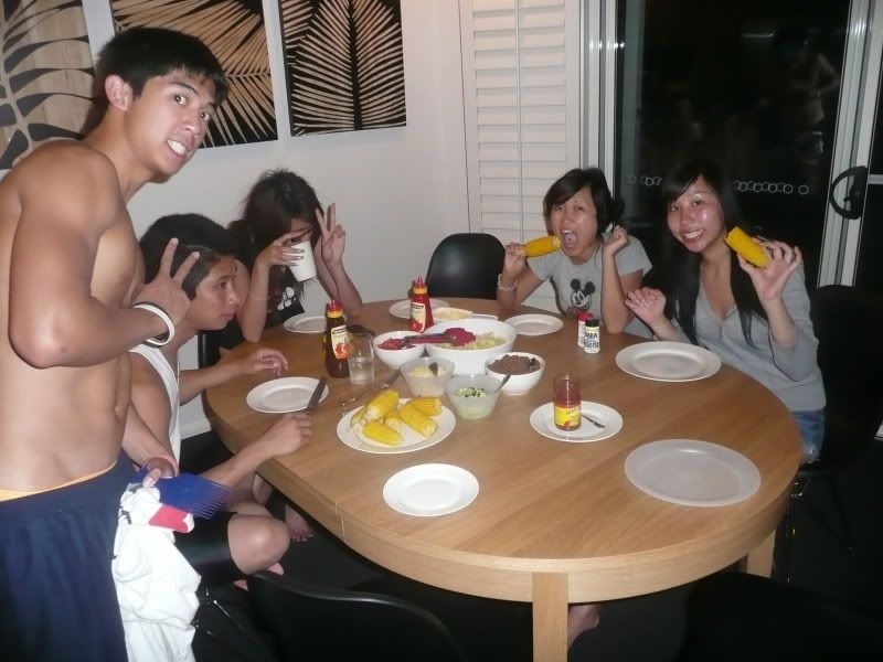 eating yummy yummy taco's for dinner!