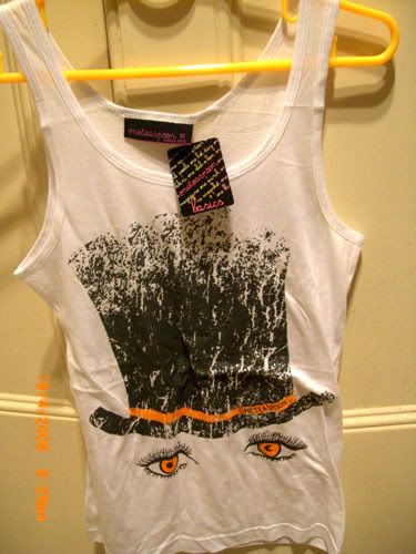 Loose white singlet with face