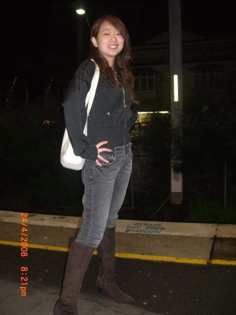 How tall does erina look! hahaha illusions