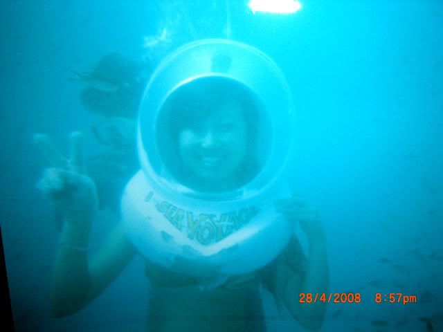 Hey looook I'm underwater LOL!