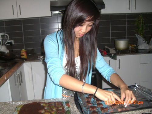 Can you believe I'm in the kitchen? hahaha