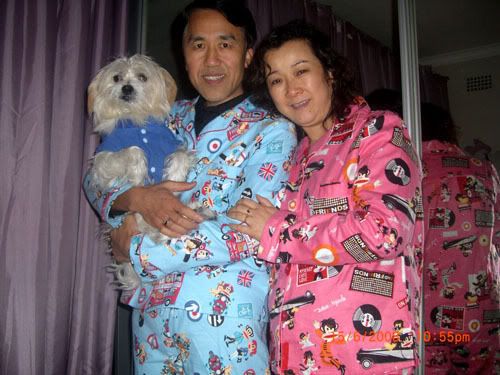 ngawww how cute is my family? and lucky is wearing his superman outfit hahaha