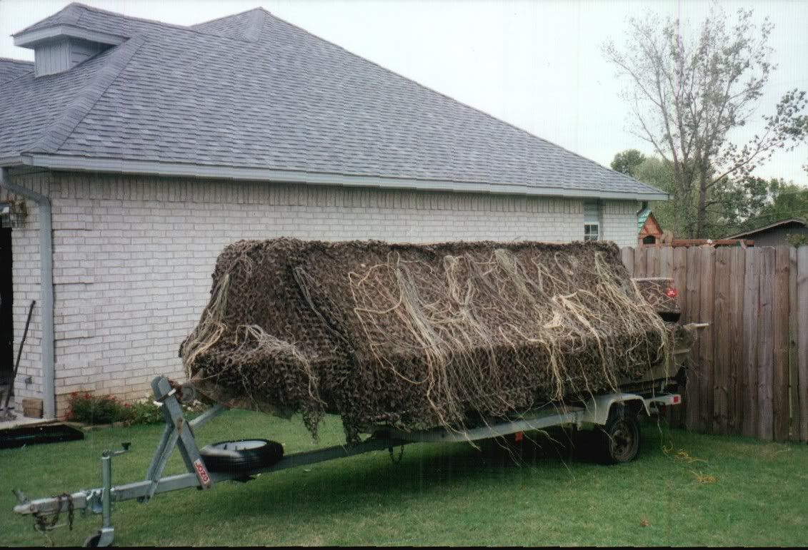Pop Up Duck Hunting Blinds http://www.pic2fly.com/Pop+up+Boat+Blinds 