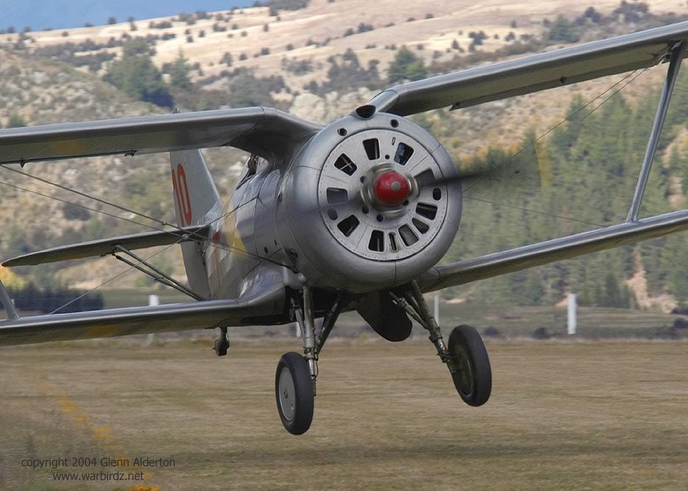 http://i30.photobucket.com/albums/c347/warbirds123/Polikarpov9copy.jpg