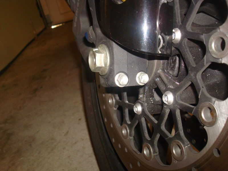 Front wheel removal ? Suzuki GSXR Motorcycle Forums