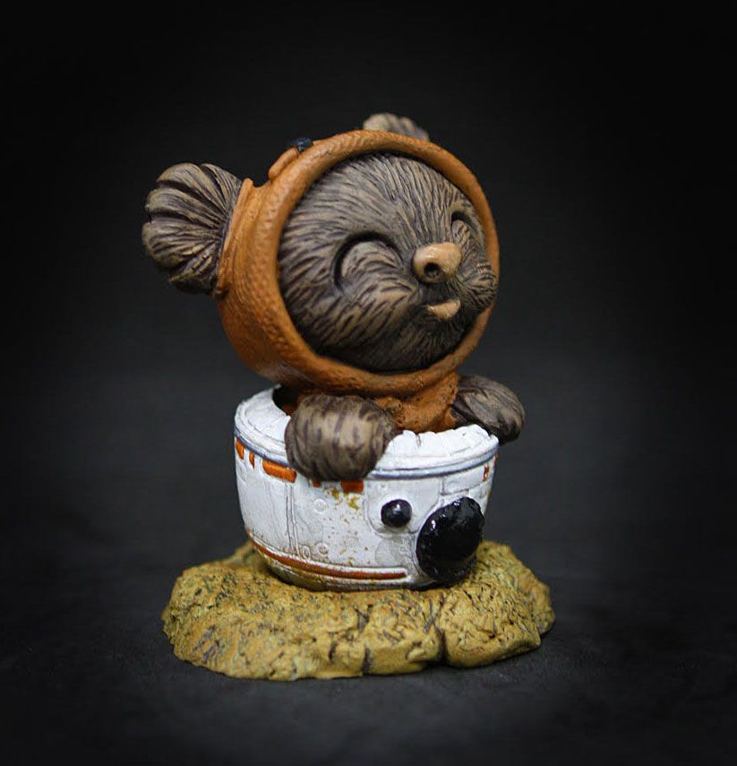 UK, UME Toys (Rich Page), Resin, Pop Culture, Star Wars, Ewok, SpankyStokes, Geekwok Junior in BB Droid head from UME Toys UK, UME Toys (Rich Page), Resin, Pop Culture, Star Wars, Ewok, SpankyStokes, Geekwok Junior in BB Droid head from UME Toys